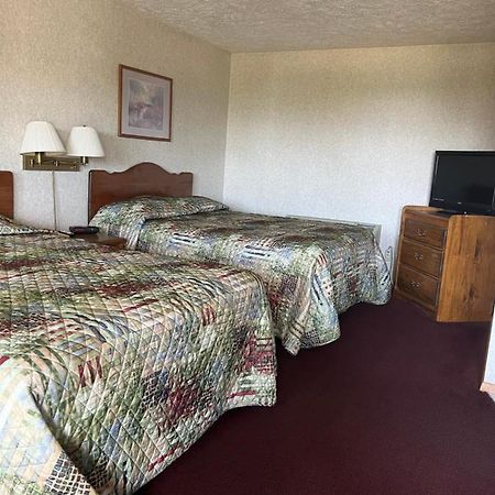 Gray Wolf Lodge Manistique Ngoại thất bức ảnh